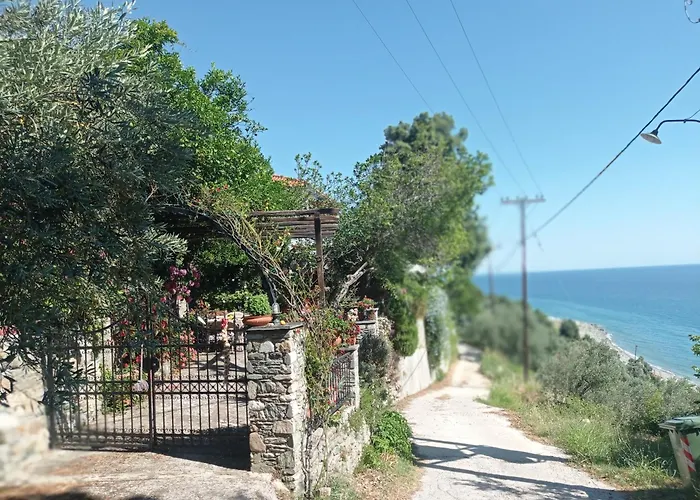 Case de vacanță Euphoria Living Pouríon